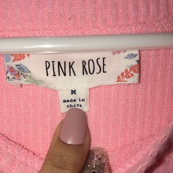 Pink Rose with twisted knot at waist soft pink sweater size medium - Picture 2 of 3